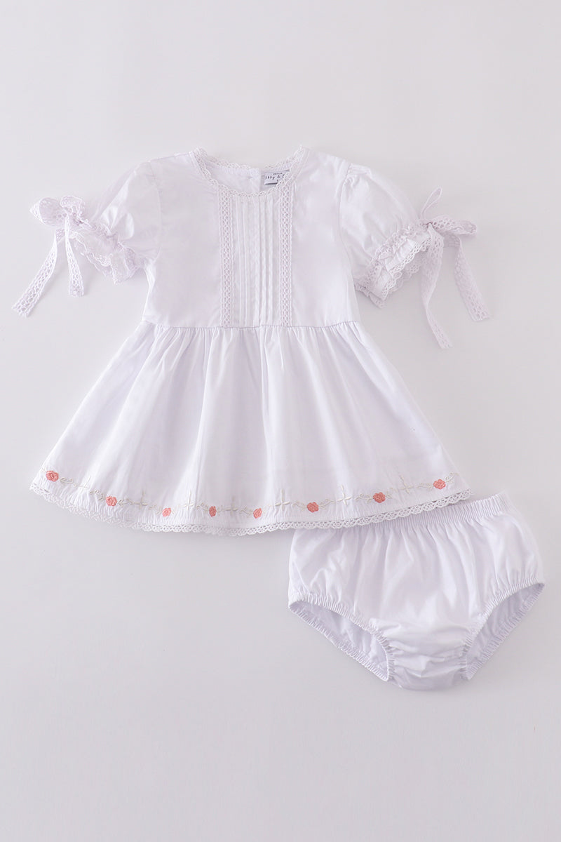 Girls Premium White Floral Embroidery Bloomer Set