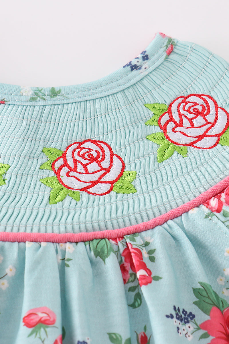 Girls Smocked Rosebud Bloomer Set
