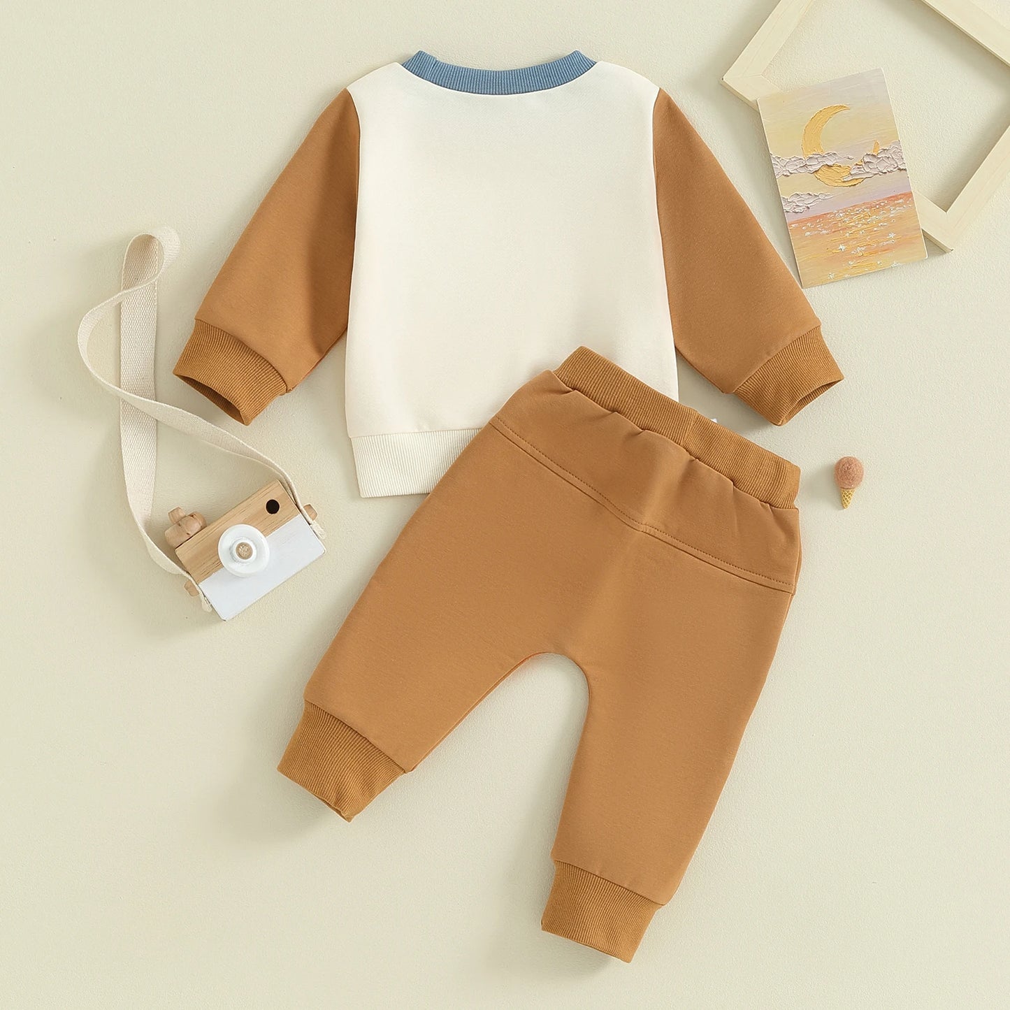 Boys Contrast Color Pocket Sweatshirt Pant Set