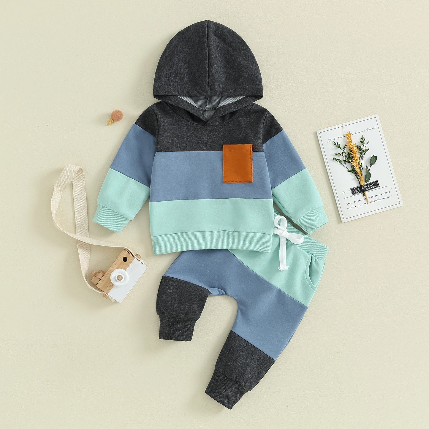 Boys Contrast Color Pocket Hoodie Pant Set
