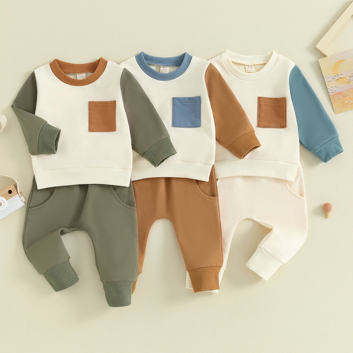 Boys Contrast Color Pocket Sweatshirt Pant Set
